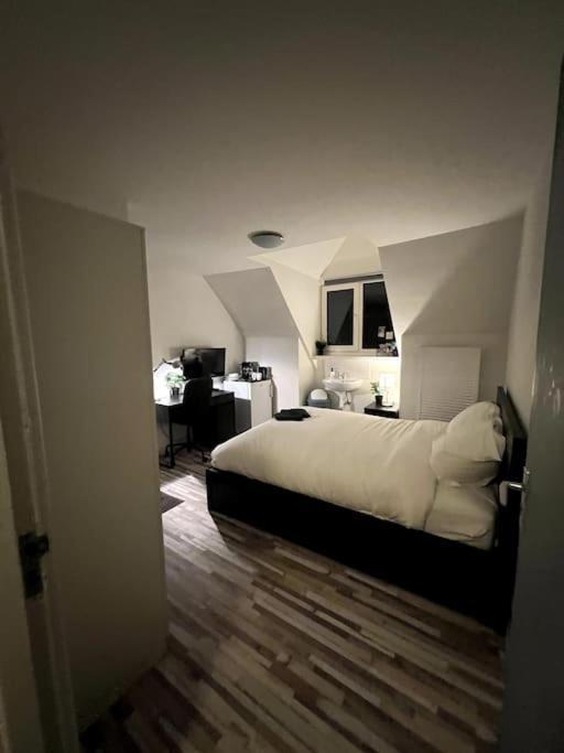 Room 404 - Eindhoven - By T&S. Exterior photo