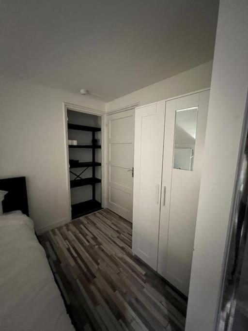 Room 404 - Eindhoven - By T&S. Exterior photo